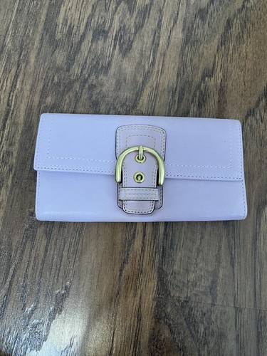 Coach Vintage Soho Purple Lilac Leather Buckle Magnetic Folding Long Wallet