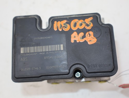 Calculateur abs occasion TOYOTA YARIS II Phase 1 - 1.3 VVT-i - Photo 5/8