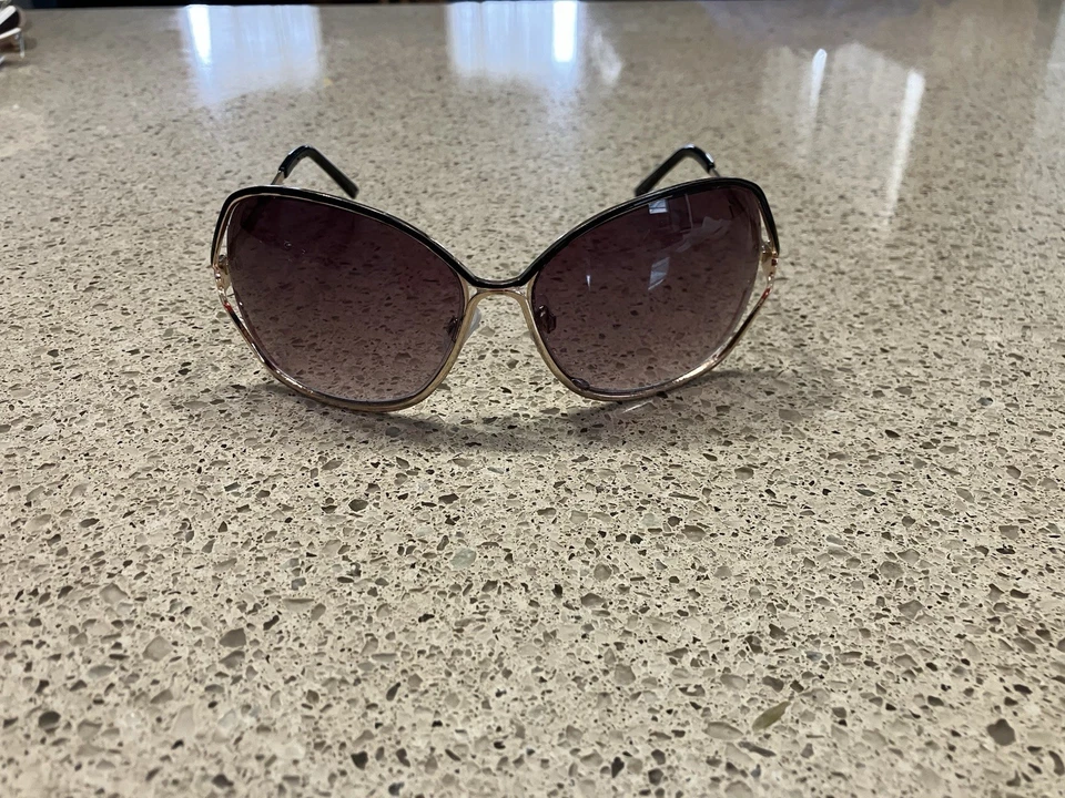 Simply Vera Wang Just Married Square Sunglasses WSV61SG24S1 - Image 3 of 4