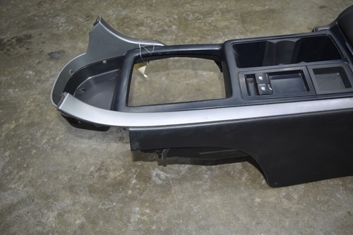 2004 2005 2006 Pontiac GTO Center Console Assembly Automatic Shift Bezel - Picture 15 of 21