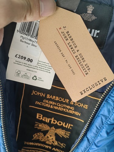 Barbour Winter Bodywarmer Gilet Blue Large L Padded Body Warmer Fluffy Hood New - Picture 12 of 13