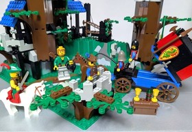 LEGO 6079 Dark Forest Fortress Elkwood with Minifigures Horse Cart Castle