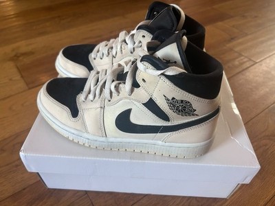 Nike Air Jordan 1 Mid Sneaker Größe UK 4 in kaum orange