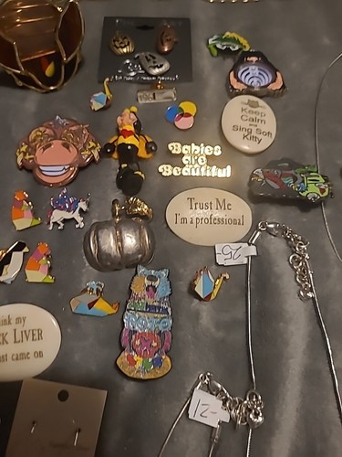 Jewlery Lot - Picture 16 of 19