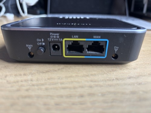 Netgear 4G LTE Router/Modem (LB2120) - unlocked - Photo 5/5