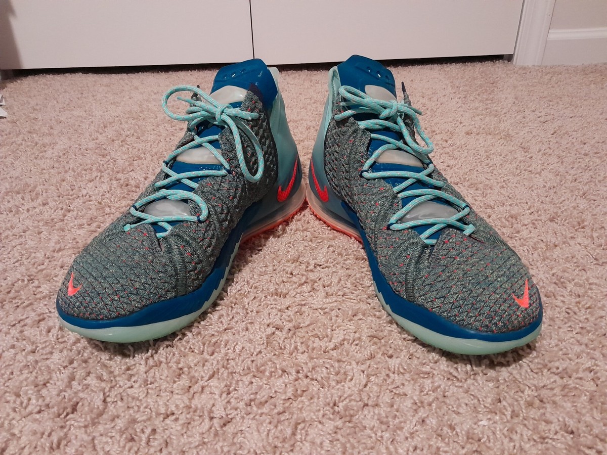 Nike LeBron 18 x LeBron James Family Foundation Size 11.5  display picture 3