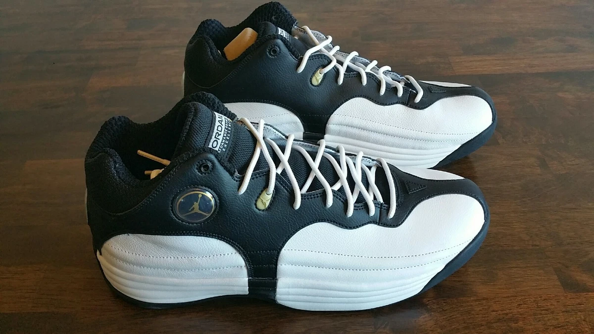 Preços baixos em Jordan Jumpman Team 1 White Black | eBay