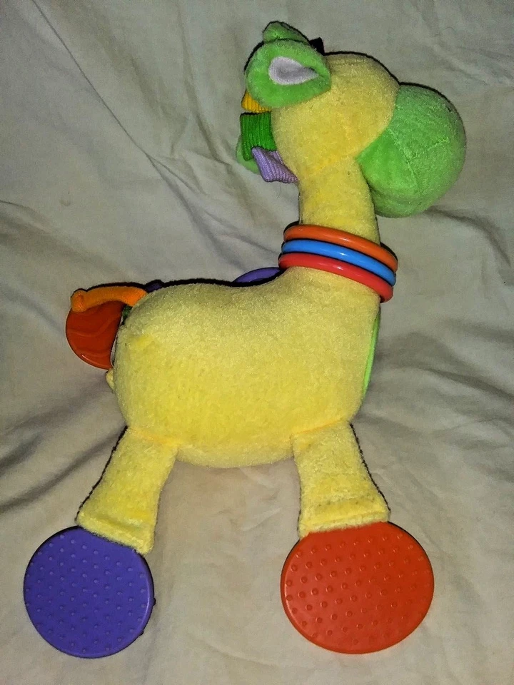 Mordedor de chocalho girafa amarela preferido infantil espelho pelúcia animal alergia à asma  - Imagem 4 de 4