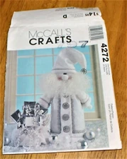 Mc Calls: PATTERN #4272 WHITE/SILVER SANTA & BAG DECORATION - UNCUT