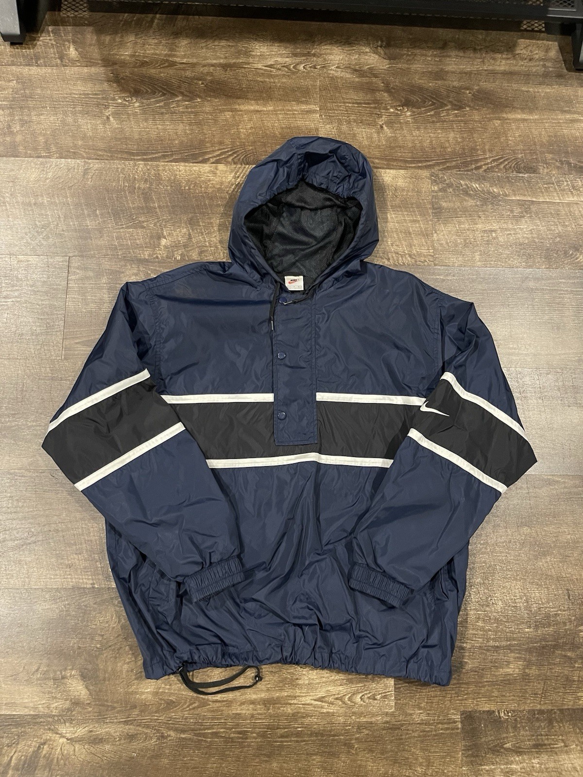 Vintage Nike Pullover Mens Hooded Windbreaker Jacket 90s (Large)