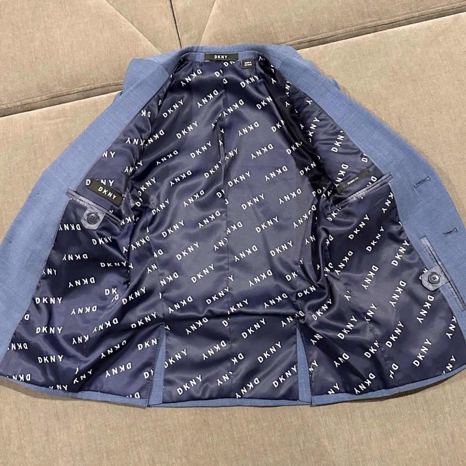 Blazer DKNY Niño Azul Talla 8R Doble Botón Foto 2 de 4