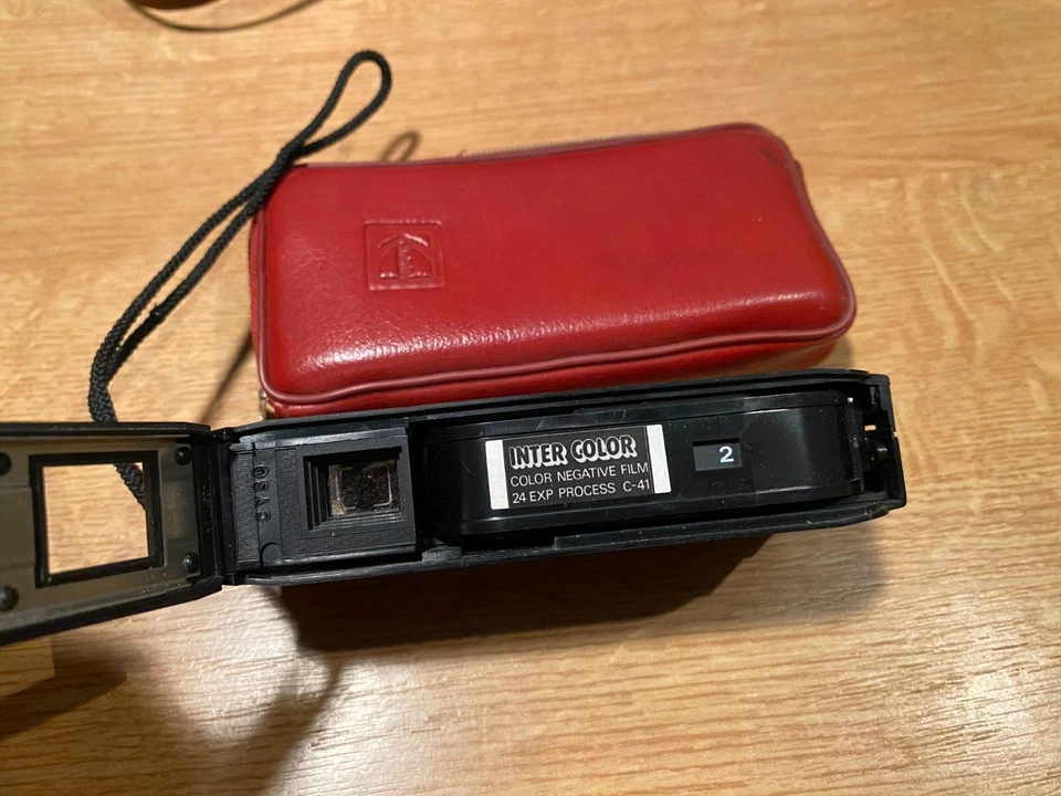 Cámara subminatura compacta Kodak Instamatic 230 vintage Foto 3 de 3