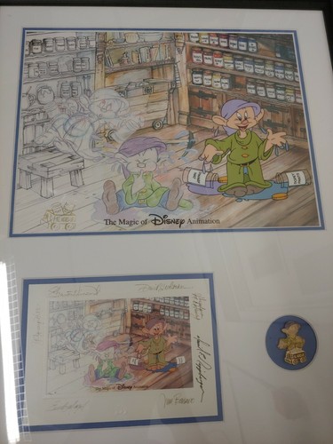 Disney 2005 alles gemischt Cel mit signierter Karte und Pin - Schneewittchen - Bild 1 von 7