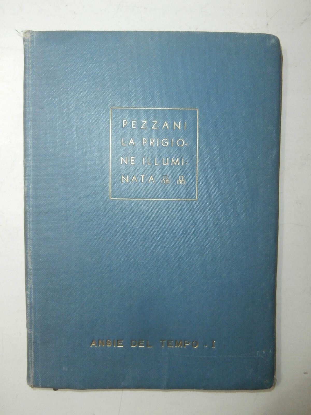 Foto 1 di 11