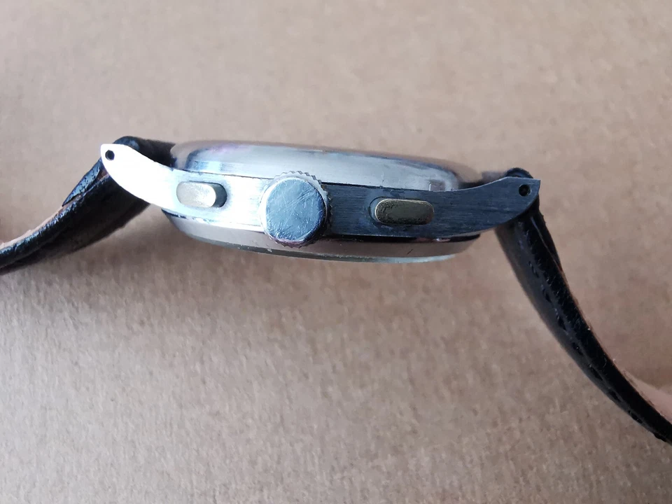 Schöner u. sehr seltener Vintage Chronograph "HELBROS" . - Bild 4 von 4