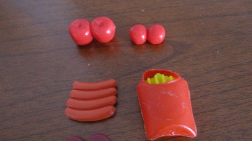 BARBIE~ Set of 6 KITCHEN FOOD ITEMS ~Candy, Fries, Hamburgers, Fruit~ Lot 17 - Picture 2 of 3
