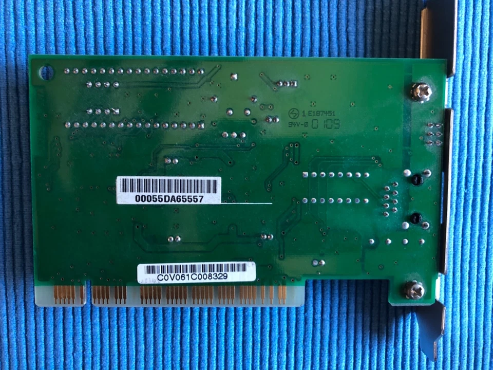 D-Link DFE-530TX 10/100Mbit Fast Ethernet, PCI 32 Bit,RJ45 & Slotblech 2 x USB 2 - Bild 3 von 4