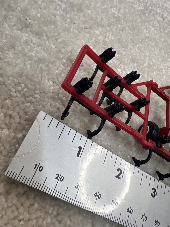 Ertl 1/64 Case IH Minimum Tillage Plow Red Loose  - Image 2 of 4