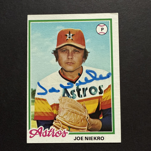 1978 Topps - #306 Joe Niekro - Autographed