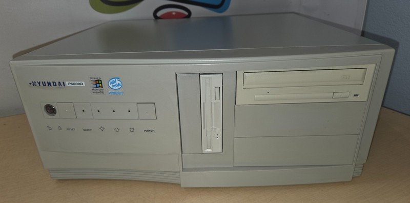 Hyundai P5000D Intel Pentium-S CPU @ 133MHz 98Mb RAM Computer      KL
