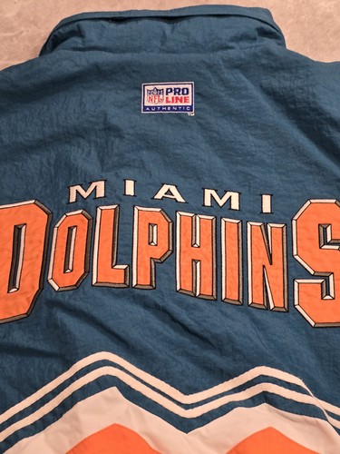 Vintage 90er Authentic Pro Line Miami Dolphins Logo Athletic Puffer Jacket Medium - Bild 13 von 15