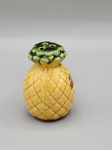 VTG n Ceramic Aloha Hawaii Pineapple Salt & Pepper Shakers Set - Picture 6 of 12