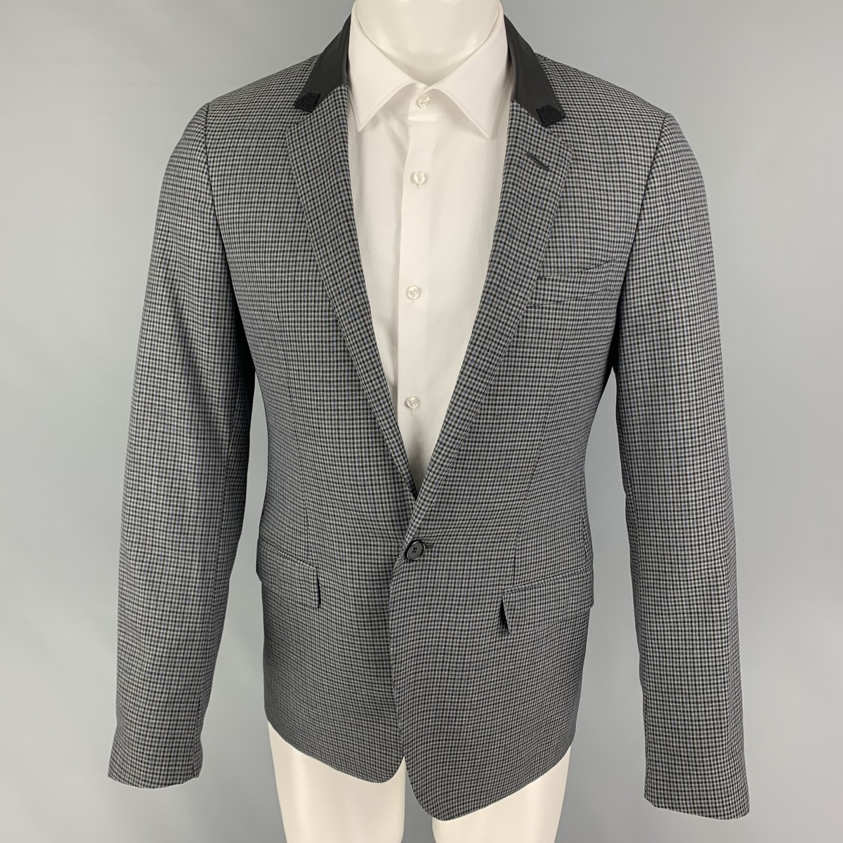 LANVIN Size 38 Grey Black Blue Plaid Wool Notch Lapel Sport Coat