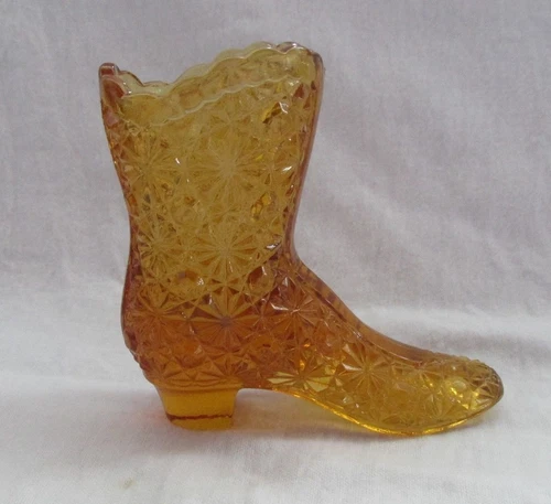 FENTON GLASS DAISY AND BUTTON HIGH TOP BOOT  SHOE SLIPPER