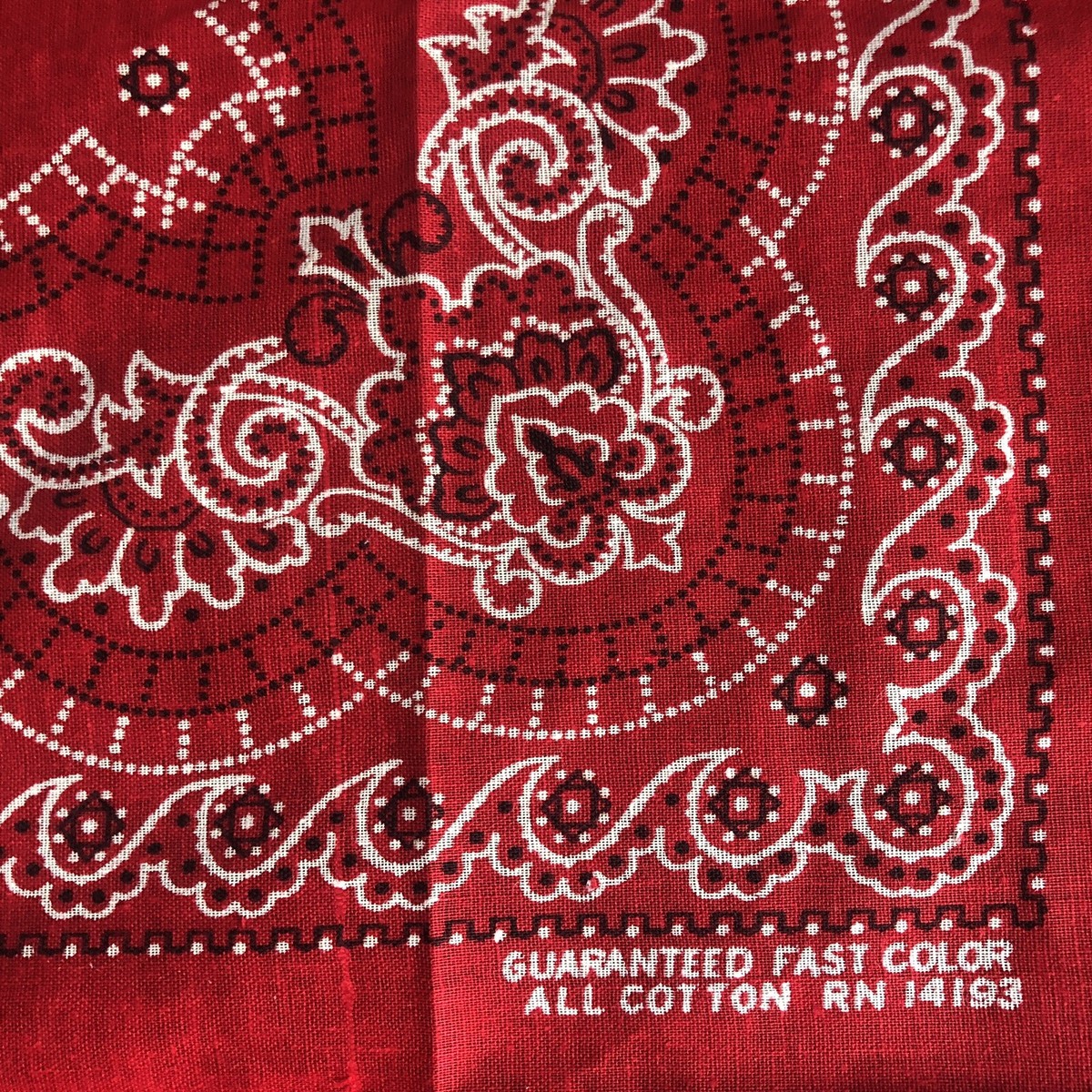 crest clothing バンダナ　赤　goffa X Vtg Bandana, 1960s Turkey Red Western Style Handkerchief