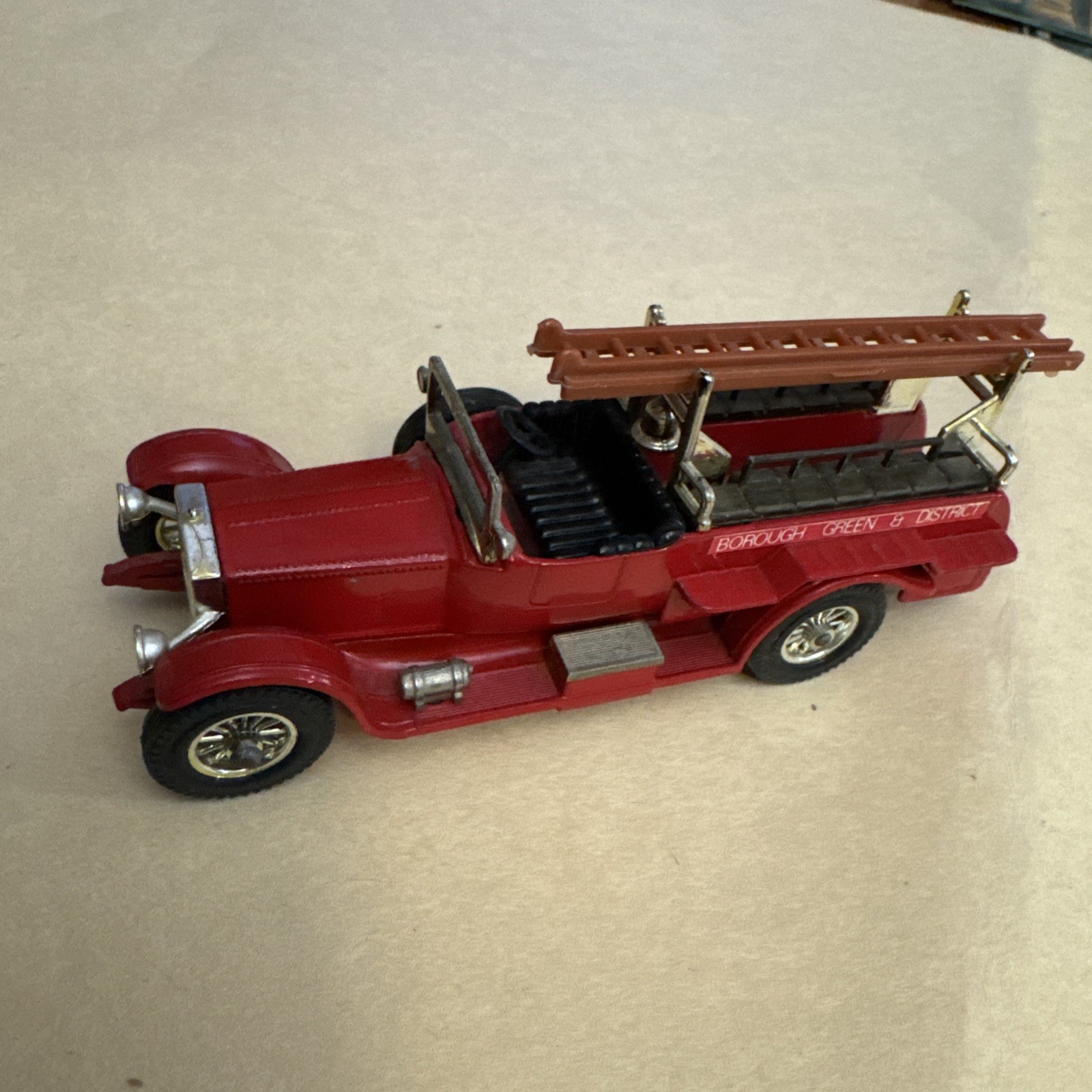 Picture 3 of 4