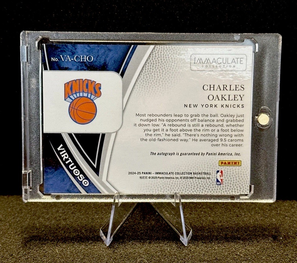 Charles Oakley 2024-25 Panini Immaculate Collection Virtuoso Auto #VA-CHO /99 view 7