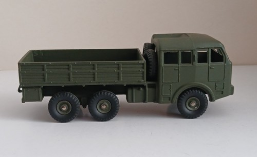 French Dinky Toys military 80D Berliet 6x6 All Terrain Truck - Picture 10 of 14