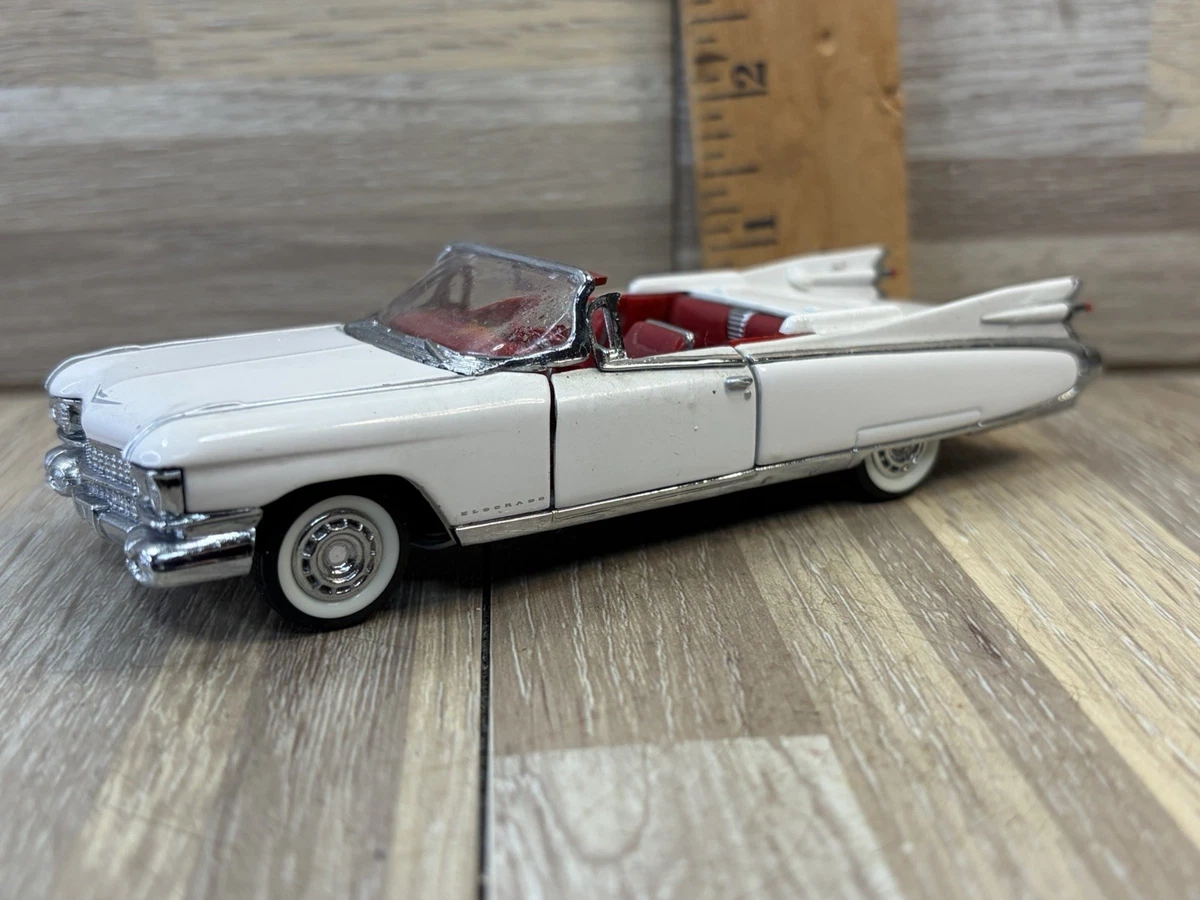 Cadillac 1:43 Contemporary Manufacture Diecast Cars, Trucks & Vans