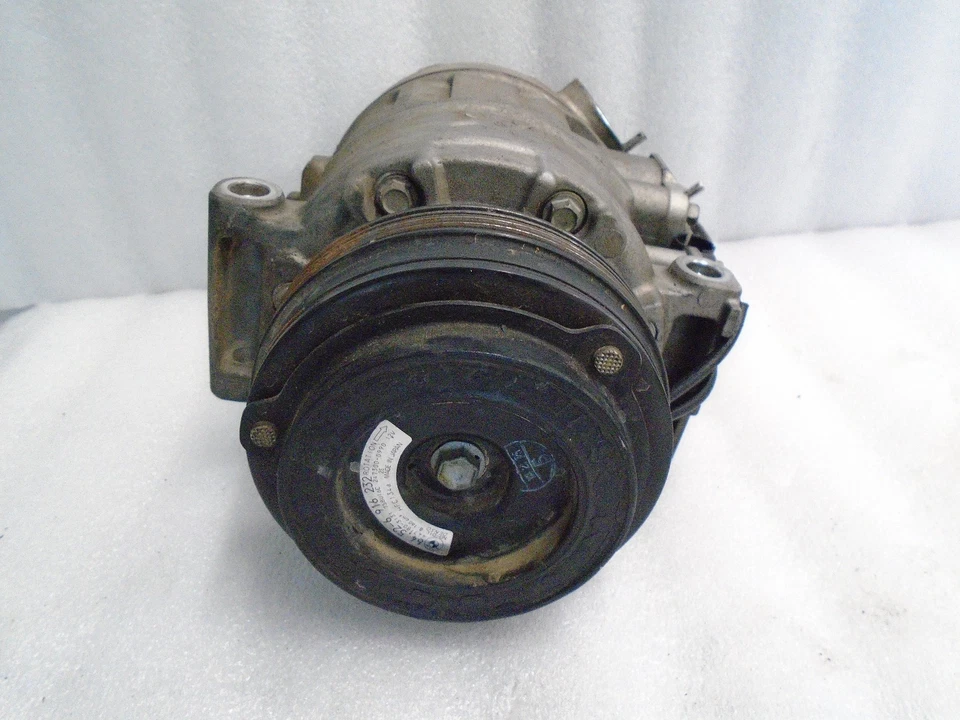 BMW 330CI 2002-2006 EMBRAGUE COMPRESOR AIRE ACONDICIONADO (64 52 6 916 232) OEM IM61157 Foto 3 de 4