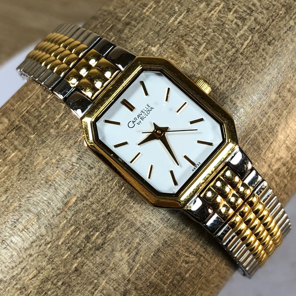 Gold Reloj Caravelle By Bulova Dama Bulova Caravelle Women's Watch