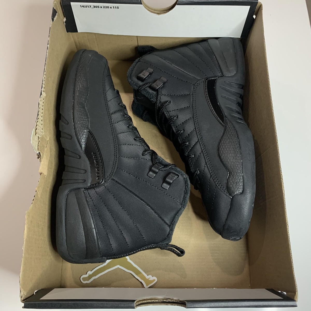 Nike Air Jordan 12 Retro Winterized Triple Black Size 4.5Y Nike Air Jordan 12 Retro Winterized Triple Black Size 4.5Y