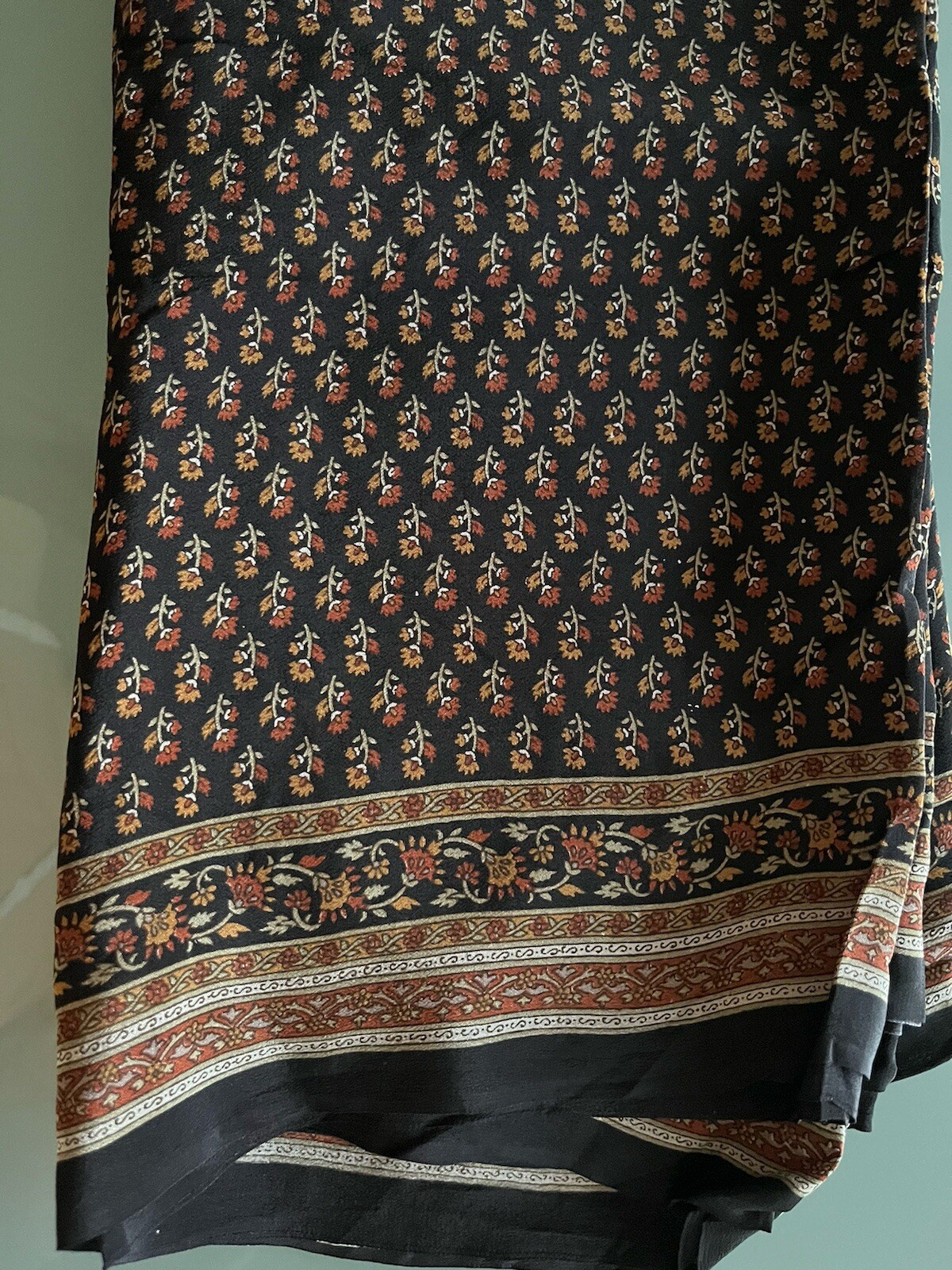 Picture 2 of 24