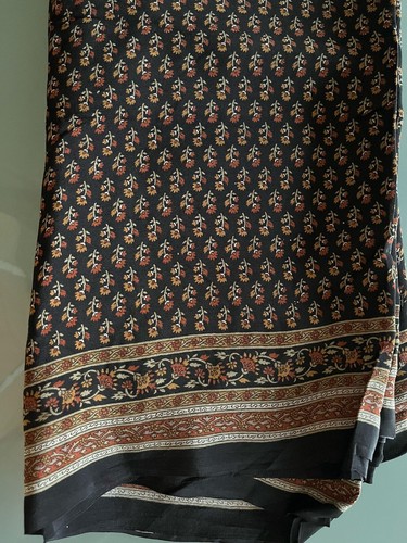 NWT Ritu KUMAR Style 100% Silk Crepe Saree Sari Black Beige Rust Floral w Blouse - Picture 2 of 24