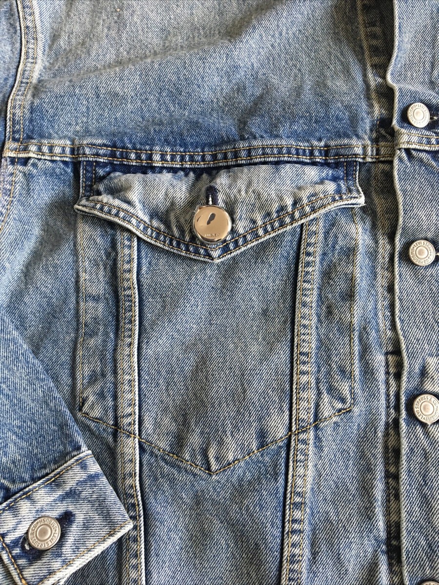 LEVI'S® AMBUSH® LOOSE FIT TRUCKER JACKET Levi's® X Ambush® Loose Trucker Jacket - Medium Wash