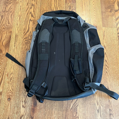 Vintage Y2k Oakley Tactical Software Hiking City Gorpcore Backpack - Picture 2 of 15