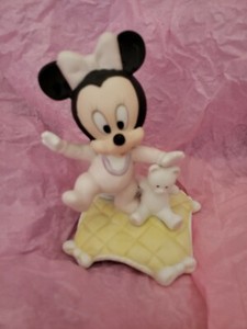 Disney Babies Figurine Porcelain Baby S First Step By Goebel Minnie Mouse Ebay