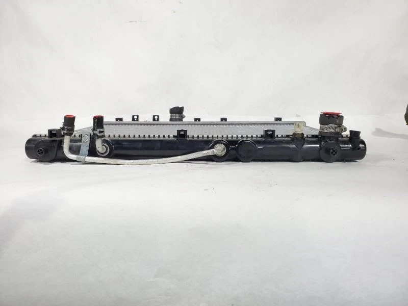 Radiador 2.2L 5SFE Automático OEM 1994 1995 1996 1997 Toyota Celica  Foto 3 de 4