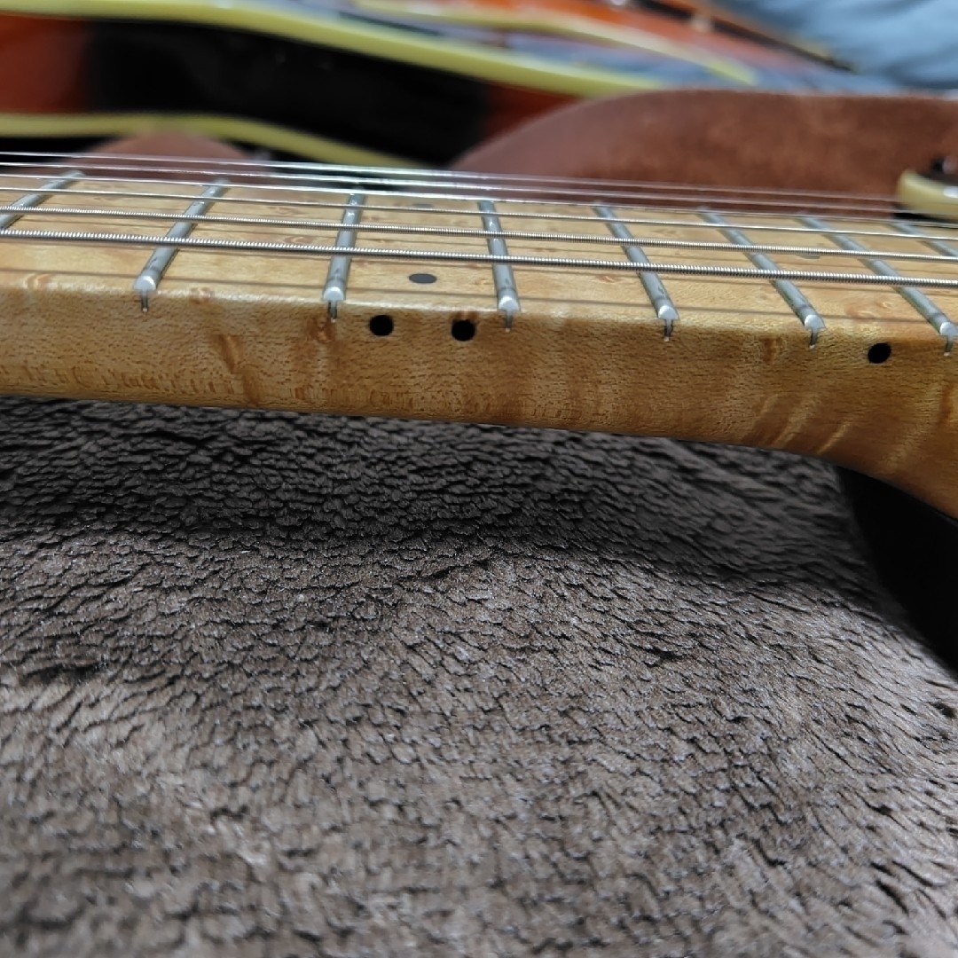 MUSICMAN Axis Super Sport MM90 値下げ中 Music Man Axis Super Sport MM90 Amber – Chicago Music Exchange