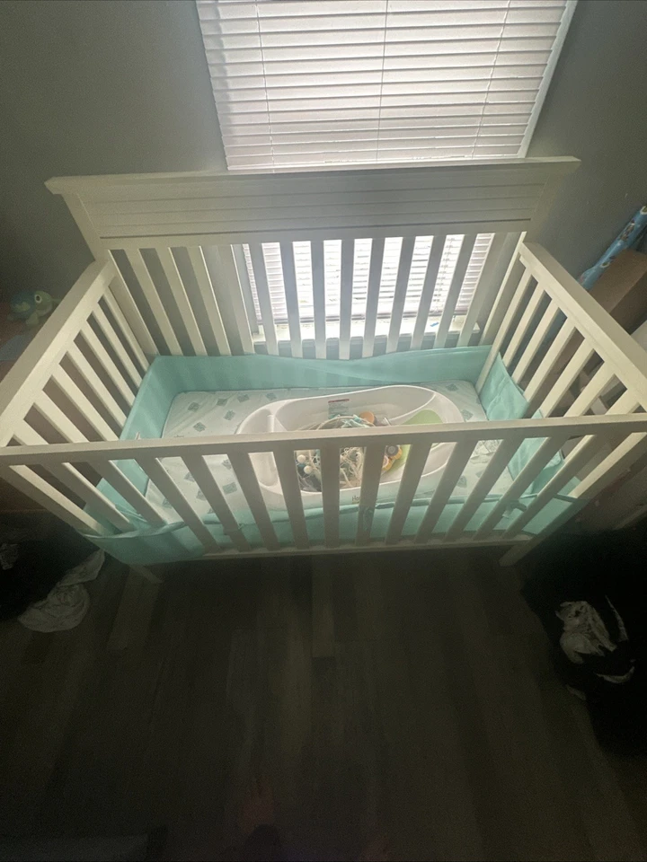 Детская кроватка, матрас и детская ванна, и это все белая детская кроватка сетка - Изображение 2 из 4