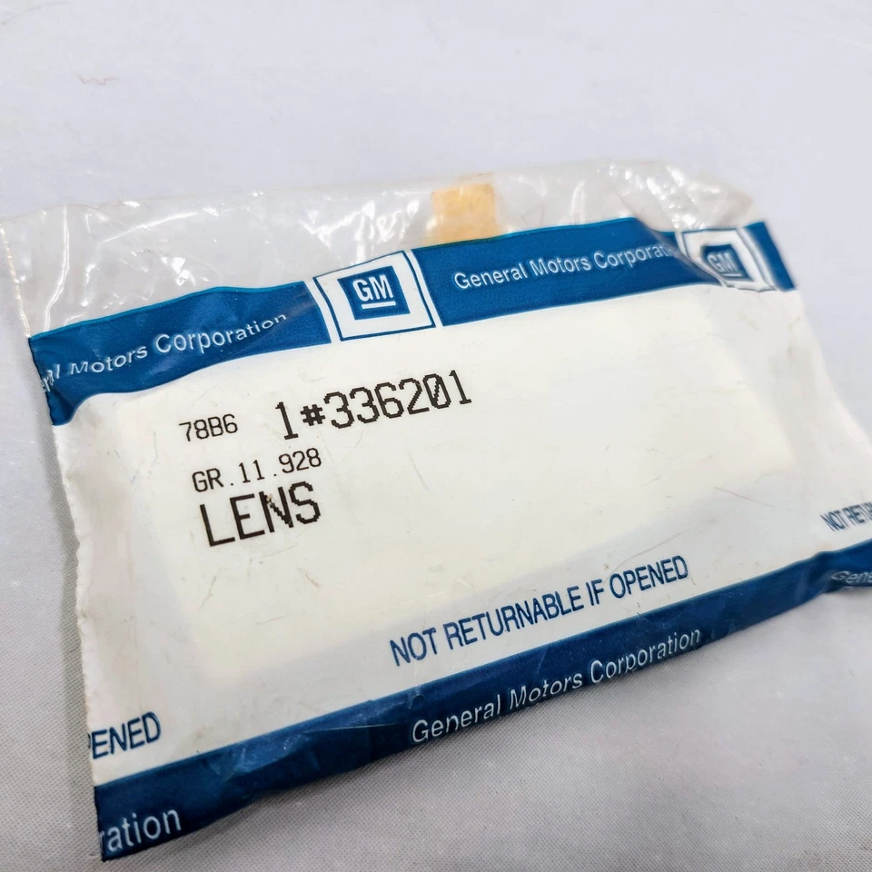 Lâmpada de cortesia C3 Corvette cúpula tampa lente domelight NOS 74-82 Gm - Imagem 2 de 3