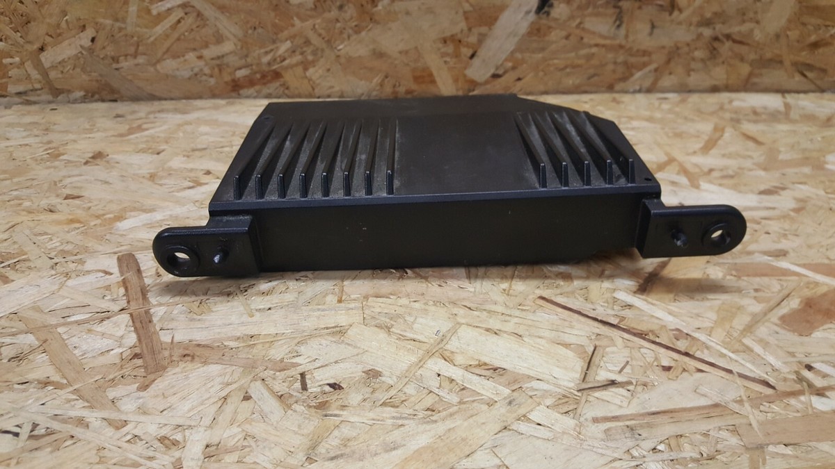 GENUINE VOLVO XC90 S90 V90 2015-2020 RADIO SOUND AMPLIFIER UNIT 