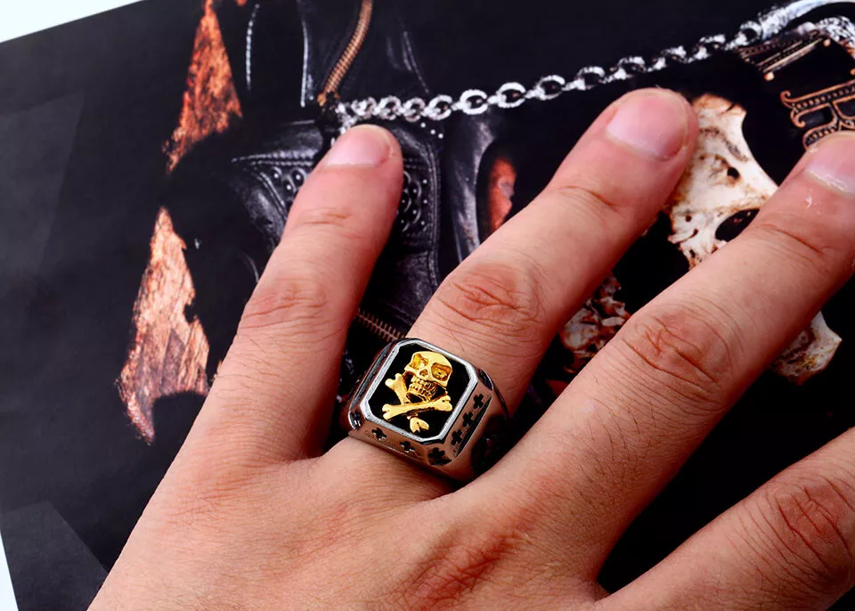 Anillo Sello Hombre Acero Macizo Y Oro Calavera Biker Cruz de La