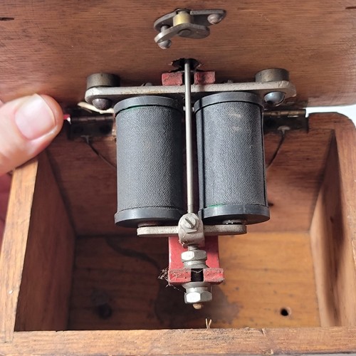 Ancienne sonnerie téléphone électrique dessus de bureau bois métal sans marque chêne bois JJ - Photo 7/12