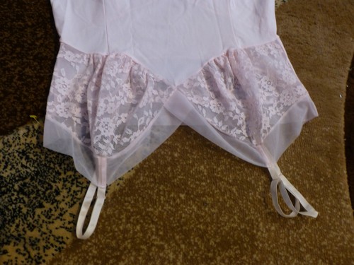 Beautiful Vintage Pink Full Slip 34 Van Roalte Feminine Lace Silky Sexy - Picture 2 of 9