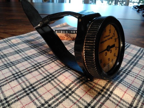Rare vintage nihon aqua-lung Wrist Depth Gauge, For collector's. - Picture 3 of 13